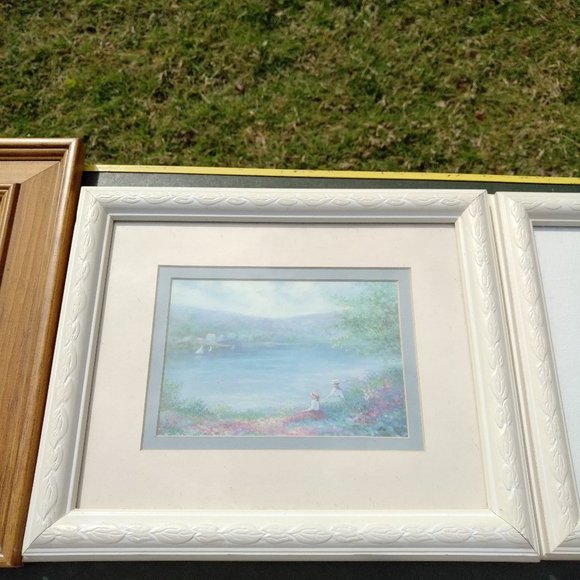 TWO WOMEN WATCHING SAILBOATS ON A SERENE LAKE PRINT IN IVORY WOOD FRAME & 2 MATS - Picture 8 of 8